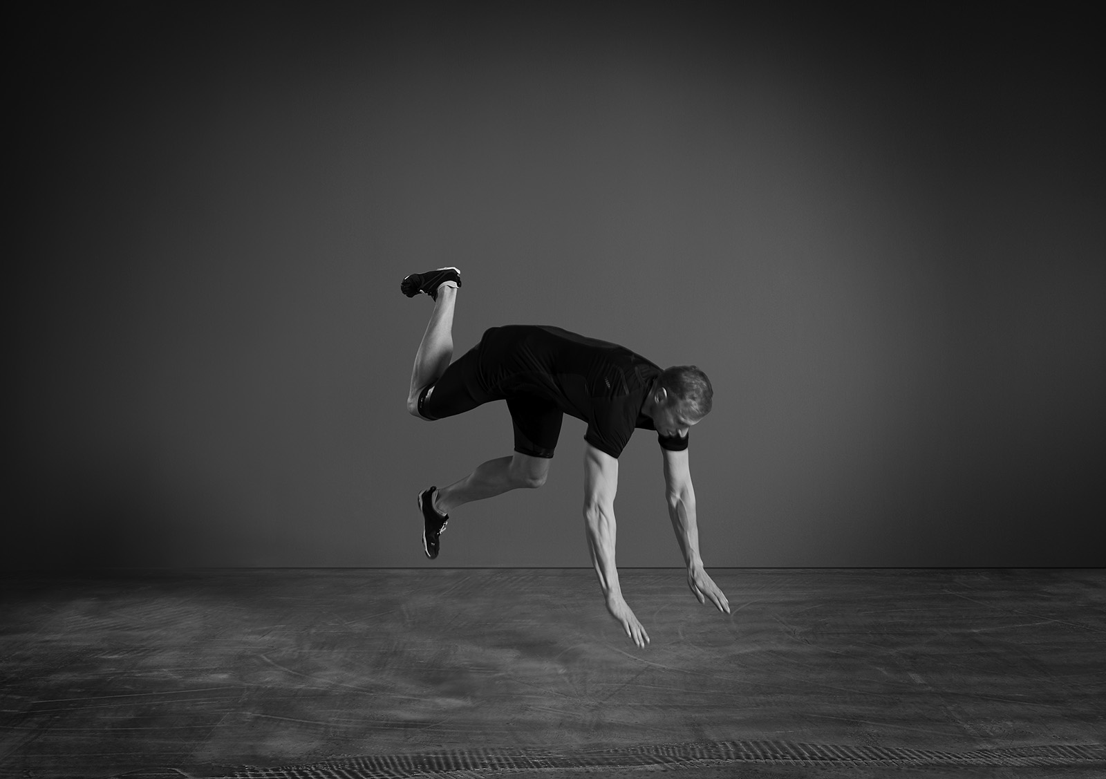 Trainingsplan Muskelaufbau - Transformation - Bodyweight Training patrick-schreiber-Personal-Training-jump-4er